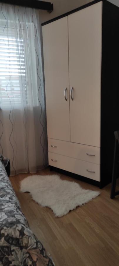 וודיצה Apartments M&R Spadina מראה חיצוני תמונה